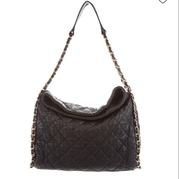 CHANEL Handbags - FINAL PRICE Authentic Chanel large ‘Chain Me’ hobo